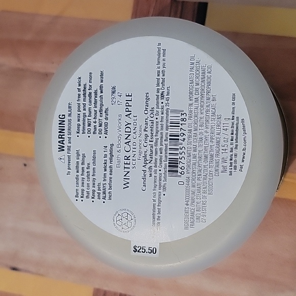 Bath & Body Works candle Winter Candy Apple scent. - Picture 5 of 6